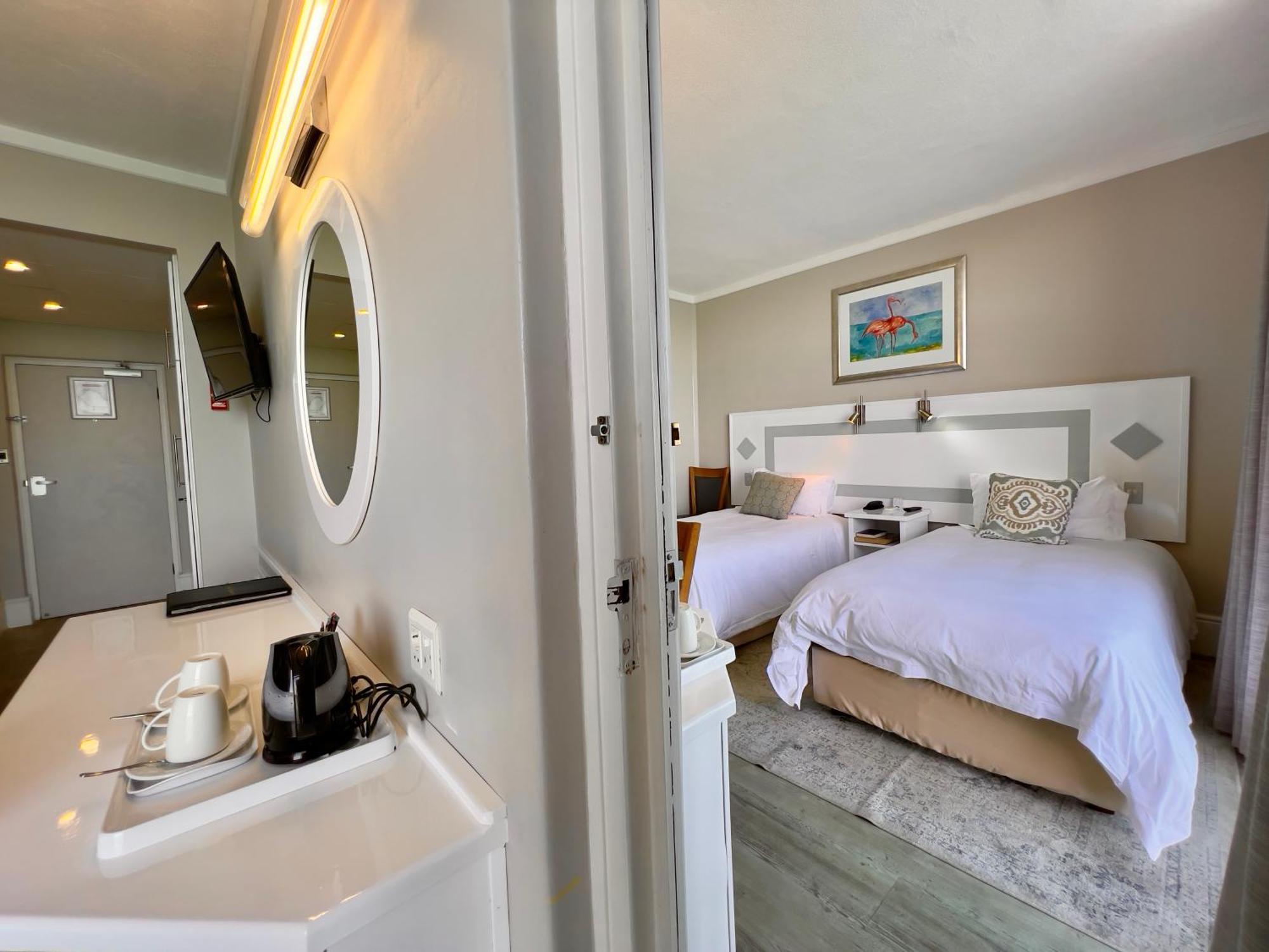Luederitz Nest Hotel Exterior photo